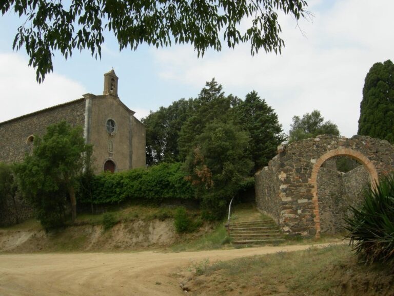 Foto Enselva't_ Ruta BTT 15. Santuari de Sant Maurici i restes del Castell de Caldes
