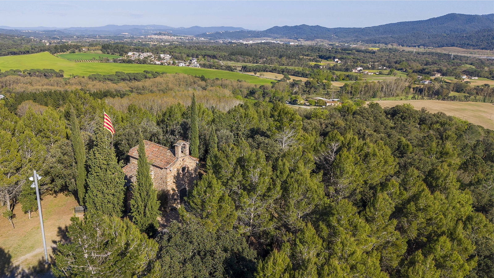 Enselva't. Ermita a Peu. (Breda)
