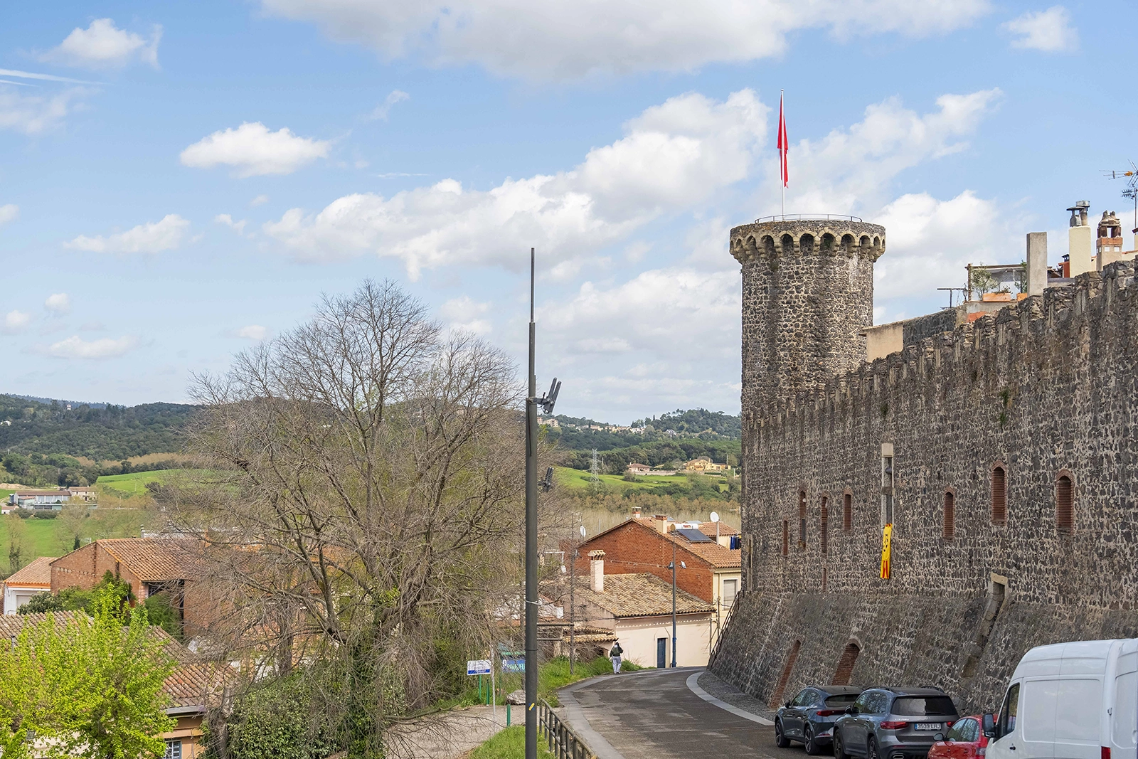 Enselva't. Castell d'Hostalric.