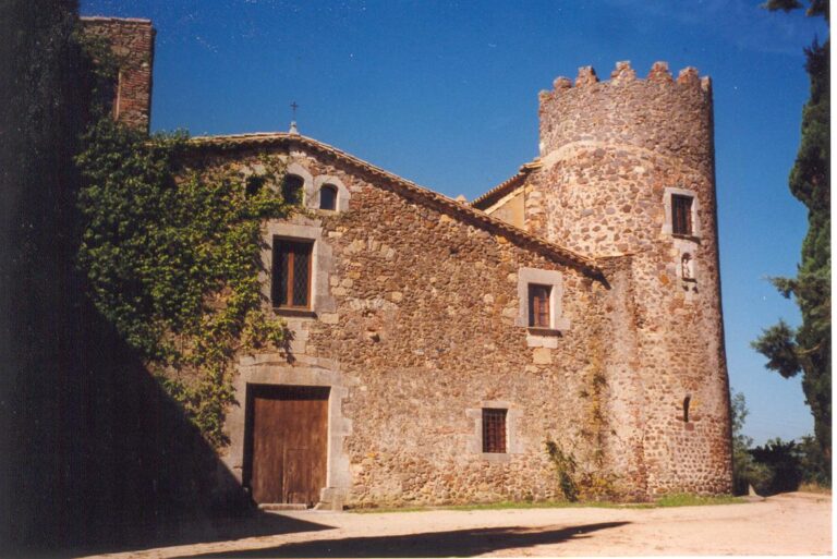 Enselva't. Torre de Cartellà. Maçanet de la Selva.