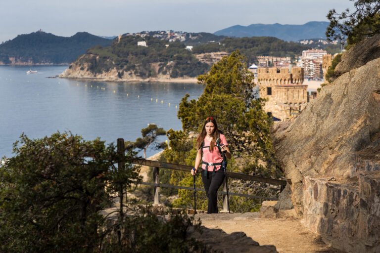 Foto: Jordi Rierola. Camí de Sant Jaume a la zona litoral de la Selva, entre Lloret de Mar i Tossa de Mar.
