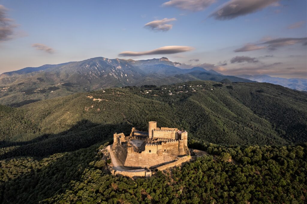Vescomtat de Cabrera.David Rueda.Castell de Montsoriu.