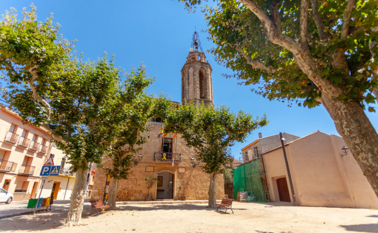 Foto: Vescomtat de Cabrera. Església de Santa Maria de Breda.