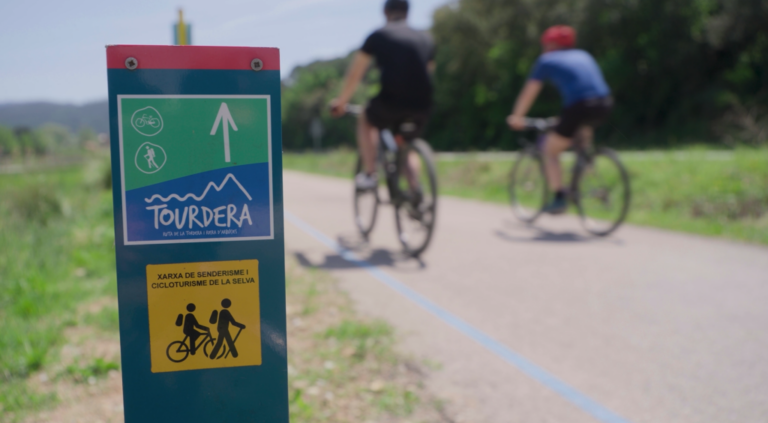 Tourdera