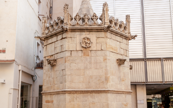 Der gotische Brunnen in Blanes