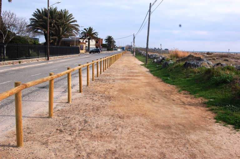 Foto: Tourdera. Pas de la ruta per les platges de Malgrat de Mar.