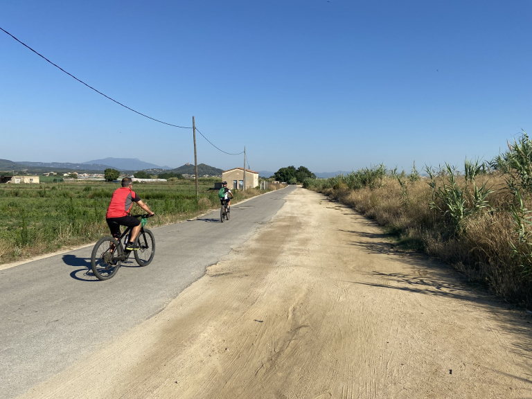 Foto: Tourdera. Usuaris de la ruta a Malgrat de Mar.
